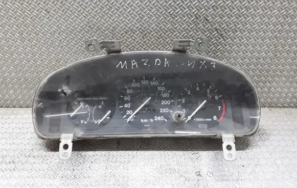 Mazda MX-3 Speedometer (instrument cluster)