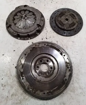 Skoda Octavia Mk2 (1Z) Clutch set kit 036141027 036141035
