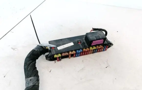 Volkswagen Polo III 6N 6N2 6NF Fuse box set