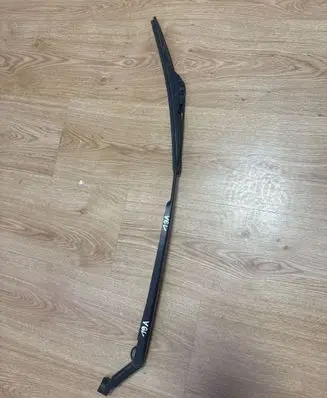 Toyota Yaris Front wiper blade arm