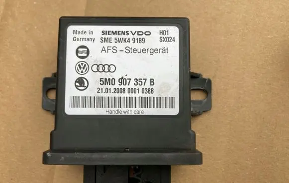 Volkswagen PASSAT B6 Light module LCM 5M0907357B