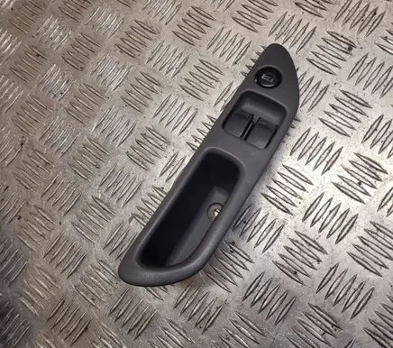 Front door interior handle