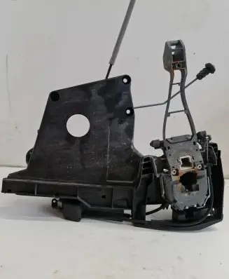 Volvo V70 Front door lock 30661072
