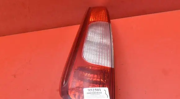 Ford Focus C-MAX Rear/tail lights 3M51-13A603-AA