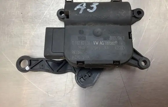 Audi A3 S3 8P Air flap motor/actuator 0132801341 1K0907511B 983386GD