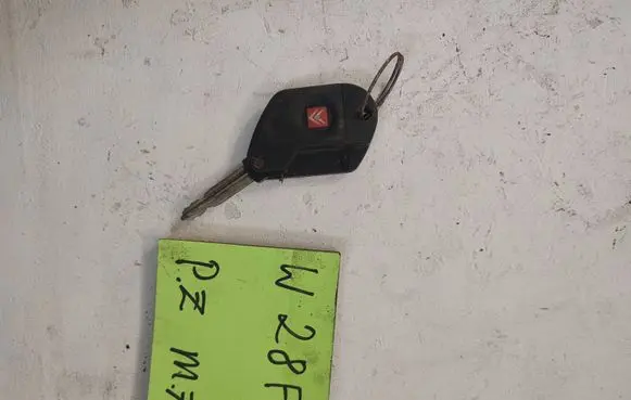 Citroen Berlingo Ignition key/card 21345564
