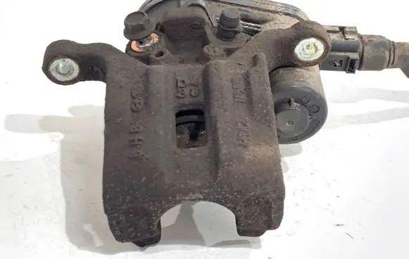 KIA Optima Rear brake caliper A558237700