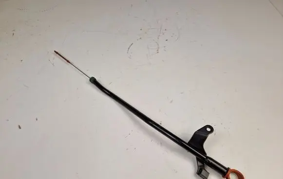 Citroen DS3 Oil level dip stick 