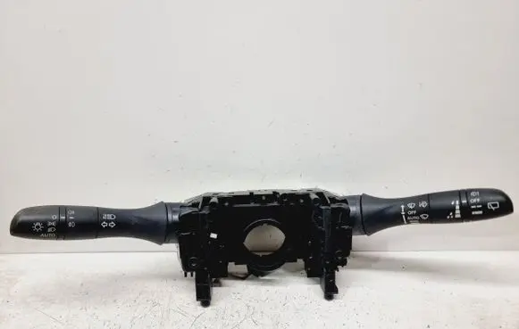 Nissan Qashqai Indicator stalk 255604EA2B