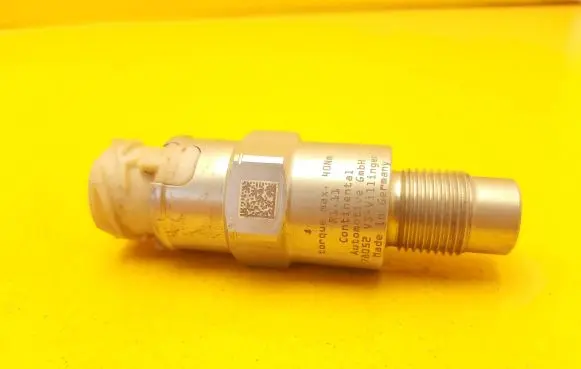 Mercedes-Benz Sprinter W907 W910 Sensor A0175428917