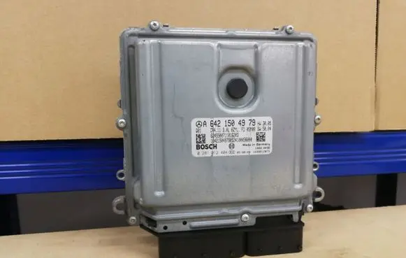 Mercedes-Benz E W211 Engine control unit/module A6421504979