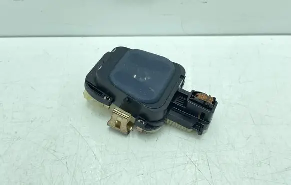 Mercedes-Benz E W213 Rain sensor A2139006716 1017487400 T00077F80714G