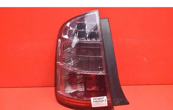 Toyota Prius (NHW20) Rear/tail lights 47-14L