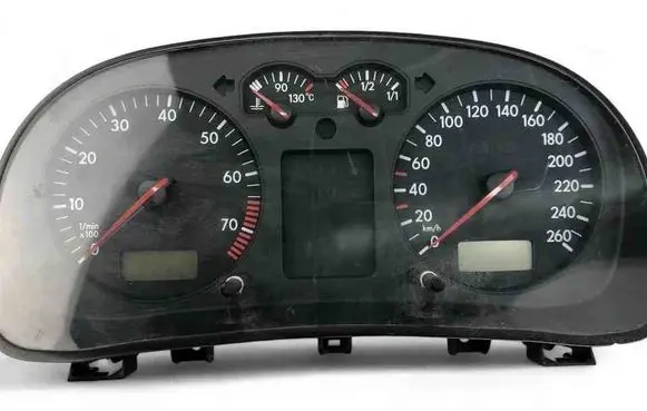 Speedometer (instrument cluster)