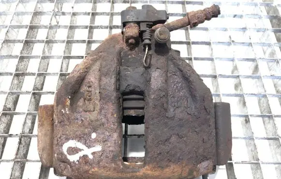 Front brake caliper