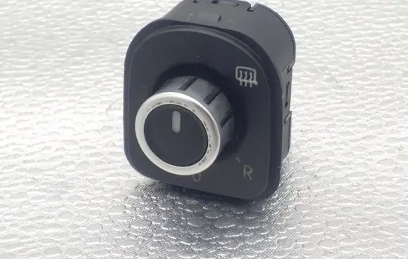 Volkswagen Tiguan Wing mirror switch 5K1959565