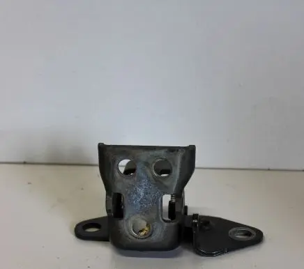 Dodge Challenger Front door upper hinge 643AC