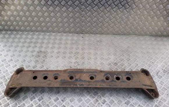 Gearbox mounting bracket
