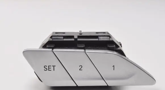BMW 8 G16 Seat control switch 09490318