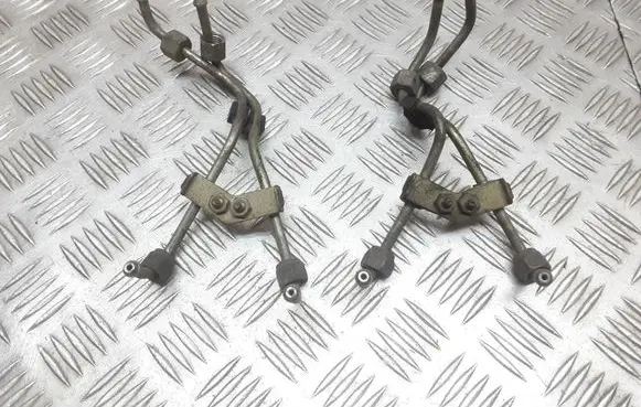 Opel Astra H Fuel injector supply line/pipe 