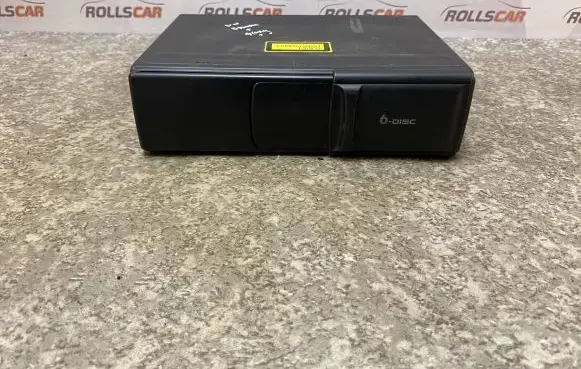 Volkswagen Touareg I CD/DVD changer FA05735