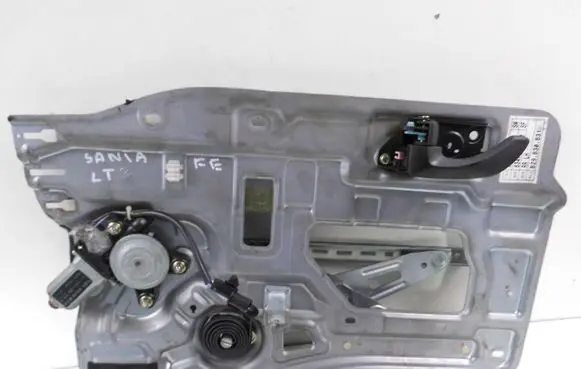Hyundai Santa Fe Rear door window regulator with motor 8347026030