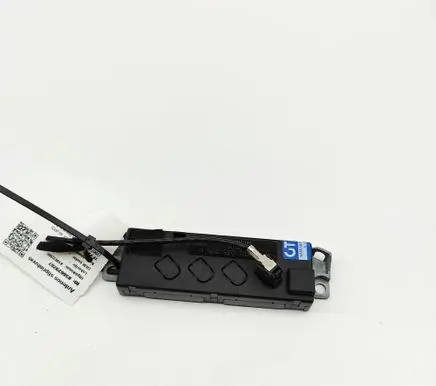 Audi RS5 Aerial antenna amplifier 8T0035225N