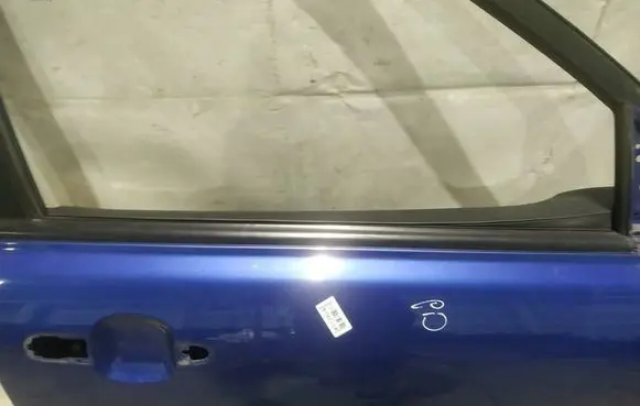 KIA Sportage Front door glass trim molding 