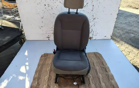 Renault Kangoo II Front driver seat 