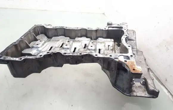 Maserati Ghibli Oil sump 2129F