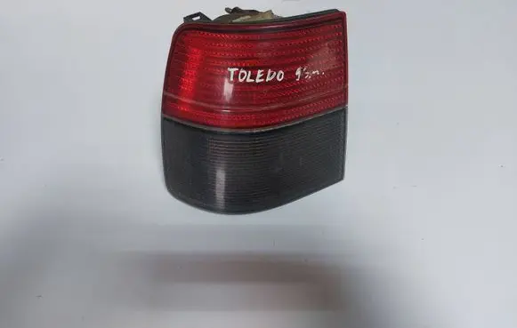 Seat Toledo I (1L) Rear/tail lights 1l0945095f