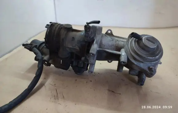 Mercedes-Benz B W245 EGR valve A6400901670