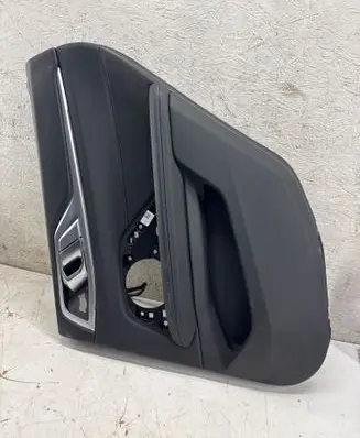 BMW 4 G22 G23 G24 G26 Rear door card panel trim 5A47697