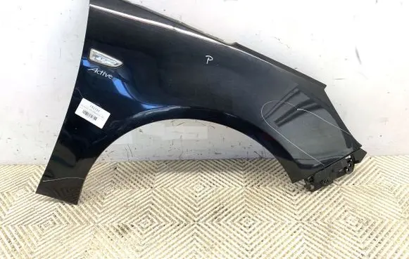 Opel Zafira C Fender