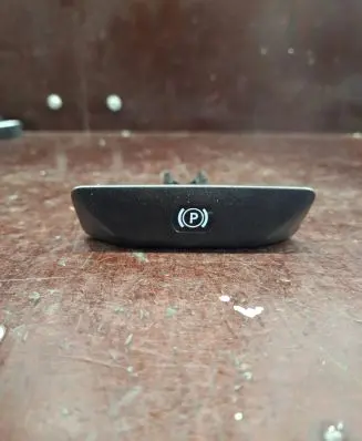 Mercedes-Benz E W212 Hand brake release handle A2044270020