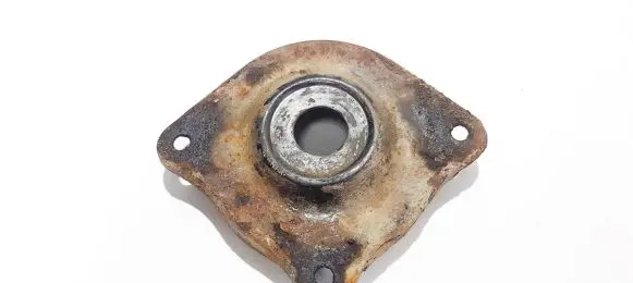 Audi A6 S6 C4 4A Coil spring mount 