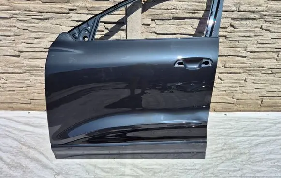 Audi Q6 e-tron Front door 85H831311