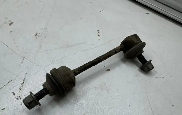 Tesla Model S Rear anti-roll bar/stabilizer link 