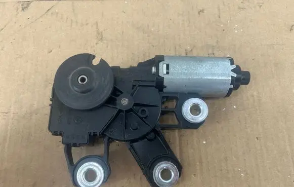 Volkswagen Touareg I Rear window wiper motor 53032612 54225422 7L0955712C