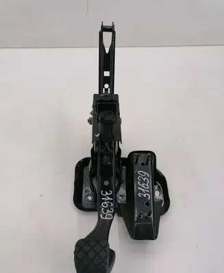 Volkswagen New Beetle Brake pedal 1J1721058