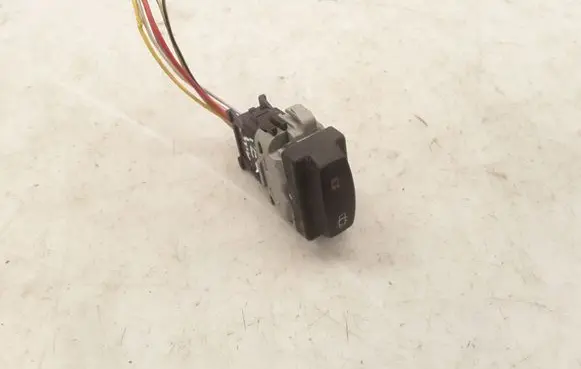 Renault Vel Satis Central locking switch button 28082