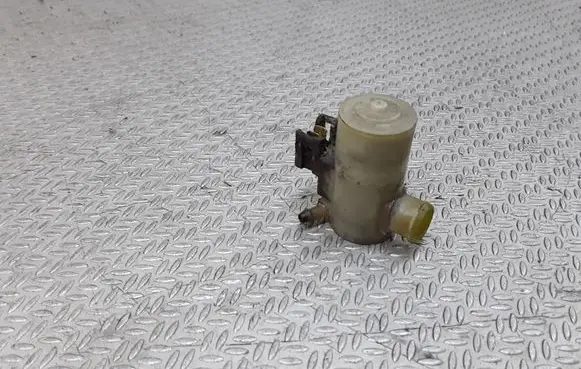 Honda HR-V Windscreen/windshield washer pump