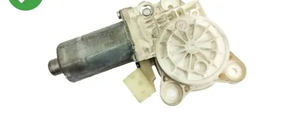 Mercedes-Benz E W211 Front door window regulator motor 0130821971 9405