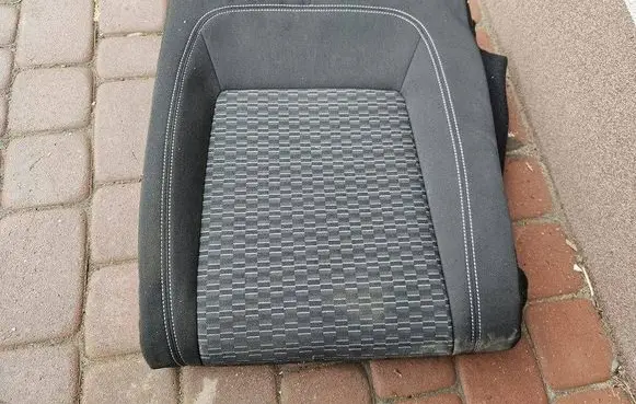 Opel Astra K Second row seats