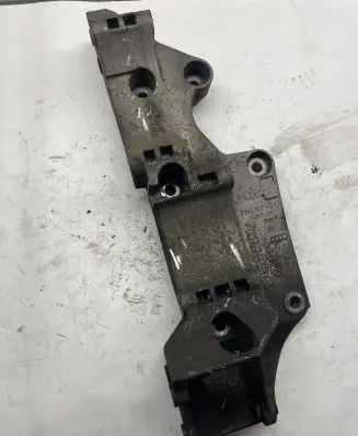 Generator/alternator bracket
