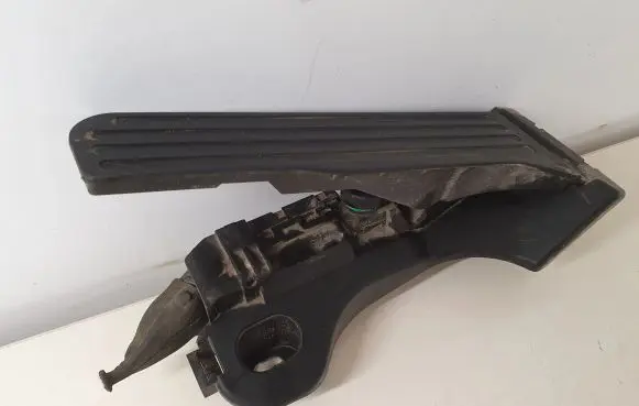 Volkswagen Touran I Accelerator throttle pedal 1T1723503H