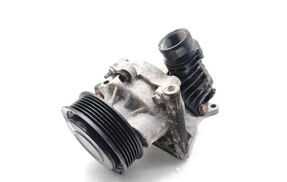 Opel Astra K Water pump 55496778