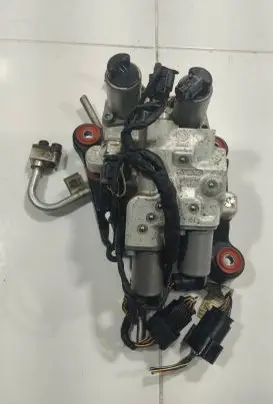 BMW 7 F01 F02 F03 F04 Air suspension compressor 6775258 23127142H