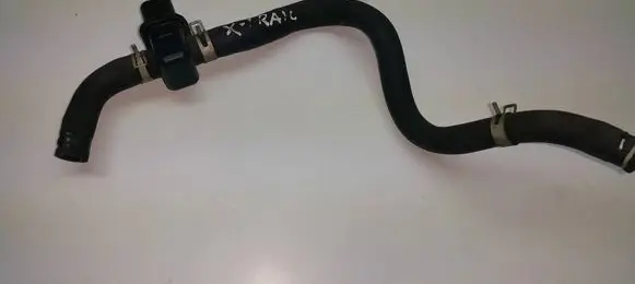 Nissan X-Trail T30 Coolant pipe/hose 