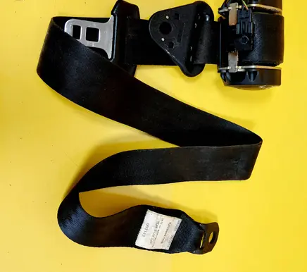 Chrysler Neon II Front seatbelt 040655